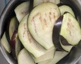 Foto del paso 1 de la receta: Parmigiana di melanzane con carne picada🍆