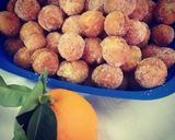 Foto del passaggio 2 della ricetta Castagnole al profumo di arance
