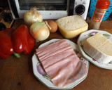 Foto del paso 1 de la receta: Empanadas de jamón, quesos y pimiento morrón, con cominos
