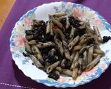 Foto del paso 8 de la receta Macarrones con pota en salsa de tinta de sepia