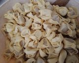 Une image de l'étape 5 de Salade tortellini et pesto rouge.