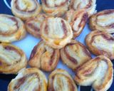 Foto del paso 3 de la receta: Pan orejitas de hojaldre de manzana y canela