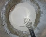 A picture of step 3 of Dalgona cake.