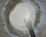 A picture of step 3 of Dalgona cake.