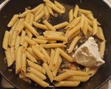 Une image de l'étape 7 de Pates Crémeuses au Saumon Fumé.