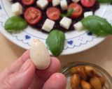 Foto del paso 4 de la receta: Ensalada con base de arroz Venere, cherry, albahaca, queso Feta, almendras 🥗 ¡de último momento!