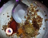 A picture of step 3 of KATHIYAWADI KAJU GANTHIYA NU SHAK (Cashew Ganthiya Curry).