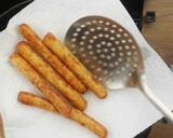 A picture of step 2 of Aloo suji finger .