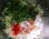 A picture of step 2 of Mooli paratha.
