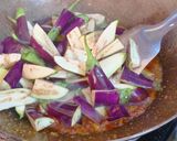 A picture of step 3 of Aloo baingan ki sabji.