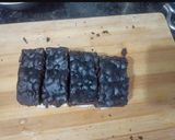 A picture of step 7 of Oreo Chocolate Pastry Cake.