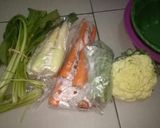 Foto langkah ke 1 dari resep Scrambled eggs and vegetable mix.