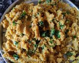 A picture of step 2 of Aaloo Pakoda.