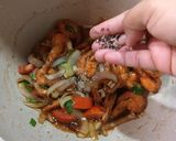 Foto langkah ke 4 dari resep 650. Udang Saus Lada Hitam.