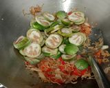 Foto langkah ke 4 dari resep Tumis Terong Pedas.
