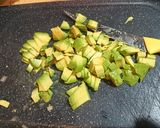 Foto del paso 4 de la receta Ensalada de mango, aguacate, cebolla y tomate en crujiente de queso