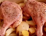 Sült kacsacomb rizibizivel recept fázis 2 fotója