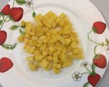 Hình bước làm 3 của món Sinh tố xoài cho thân hình thon thả