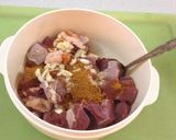 Hình bước làm 2 của món Bò kho sa tế bánh mì