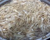 Hình bước làm 1 của món Nộm củ chuối của bà Lan Sơn tây