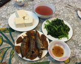 Hình bước làm 2 của món Cá nục kho dứa O Gái
