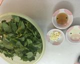 Hình bước làm 2 của món Rau mồng xào tỏi