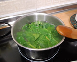Foto del paso 2 de la receta: Acelgas con patata y zanahoria