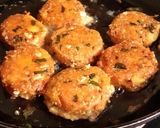 A picture of step 4 of Crispy peanuts Aaloo tikki.