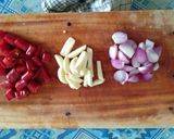 Foto langkah ke 3 dari resep Sambal goreng kering kentang.