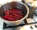 Foto del paso 1 de la receta: Ensalada de tallos de betarraga