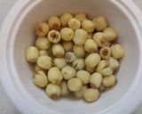 Hình bước làm 1 của món Bánh khoai môn chiên xù