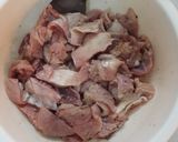 Hình bước làm 1 của món Canh củ sen nấu gân bò