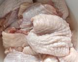 Chicken Wings Stuffed with Thread Mushroom