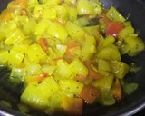 Foto del paso 4 de la receta: Boquerones fritos  con patatas al curry