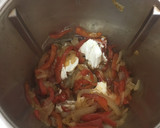 Foto del paso 2 de la receta: Bacalao o merluza en crema de pimientos con patatas a mi manera