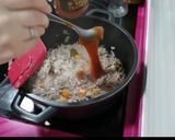 Foto del paso 5 de la receta: Pimientos tricolor rellenos de boloñesa al horno