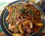 A picture of step 8 of Korean spicy octopus shrimp rice noodle 炒辣章鱼🐙年糕.