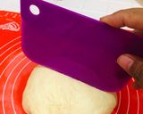 Foto langkah ke 3 dari resep Cheese Bread (No egg).