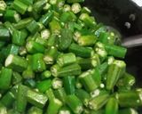 A picture of step 2 of Bhindi 2 pyaja.