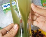 Foto langkah ke 2 dari resep Mulberry Oreo Creamy Matcha.