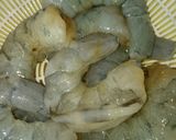 Hình bước làm 3 của món Hoành Thánh Tôm Thịt