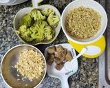Hình bước làm 2 của món Sữa bông cải xanh + hạt điều + yến mạch 🥦🥦🥦