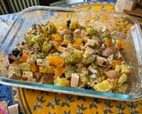 Une image de l'étape 12 de Salade tiède marinée aux pommes de terre, cervelas, tomate, olives et oignons rouges.