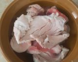 รูปขั้นตอนการทำที่ 1 ของ หมูกระเทียมน้ำมันหอย🐷😋