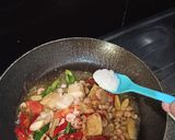 Foto langkah ke 5 dari resep Tumis Udang Tahu Sayuran.