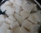 A picture of step 1 of Bread croutons for tomato soup.