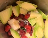 Φωτογραφία βήματος 1 της συνταγής Smoothie avocado 🥑, banana 🍌 red berries 🍓 & spinach❣️(αβοκάντο, μπανάνα, σπανάκι)