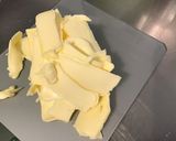 Une image de l'étape 2 de Pâte brisée à la crème et jus de cerise.