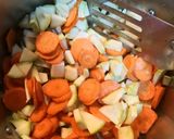 Foto del paso 5 de la receta: Carne de cochino con verduras