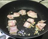 รูปขั้นตอนการทำที่ 2 ของ ผัดผักกาดขาวเบค่อนแคปหมู